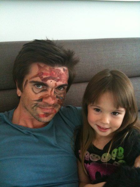Juanes maquillé par sa fille Paloma !