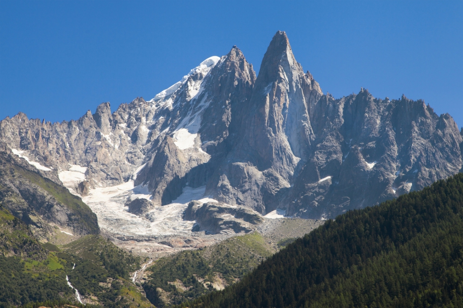 10221504-l-aiguille-verte.jpg