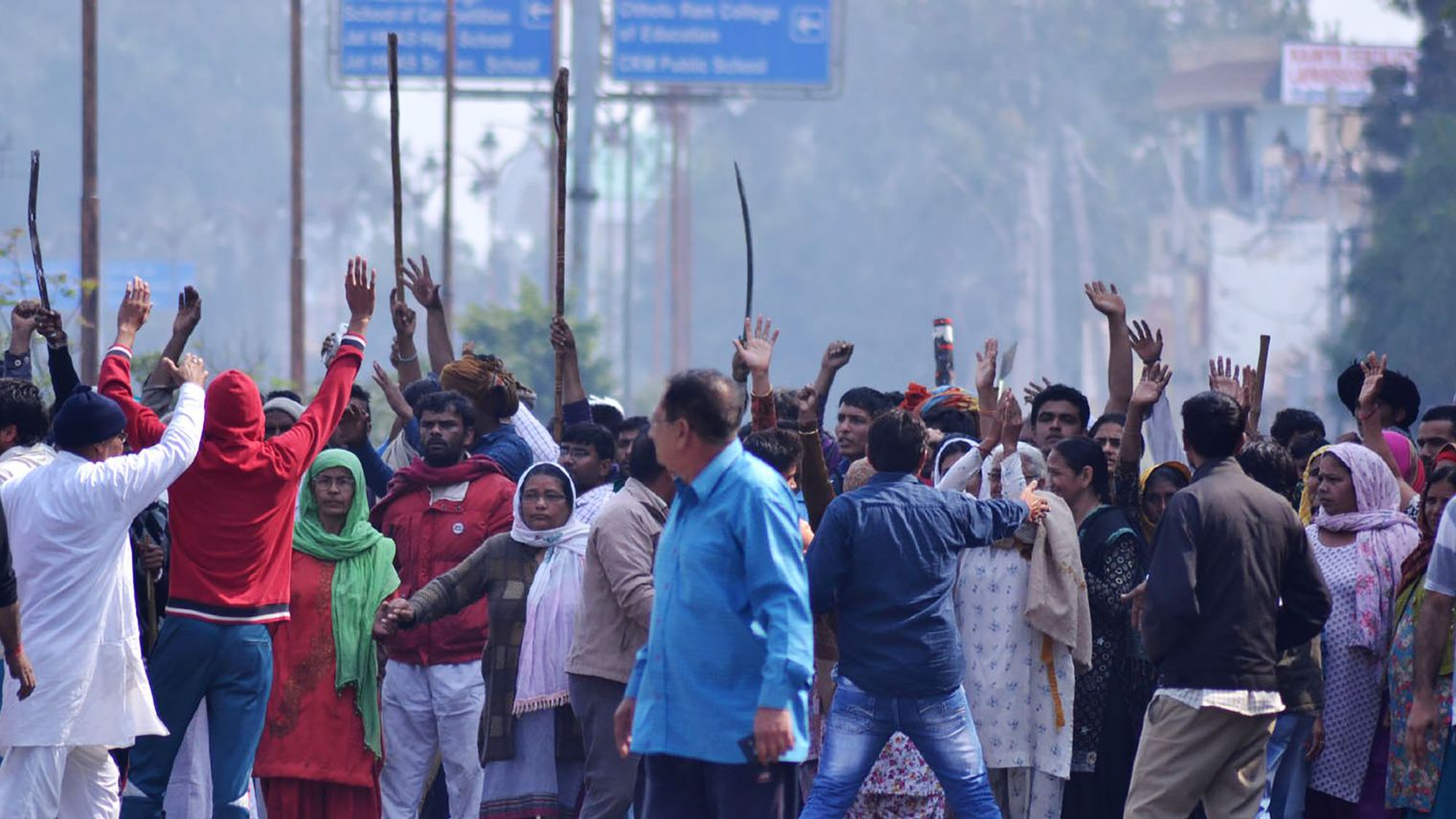 manifestation-a-rohtak-dans-le-nord-de-l-inde-contre-le-systeme-de-castes-le-20-fevrier-2016_5533231.jpg