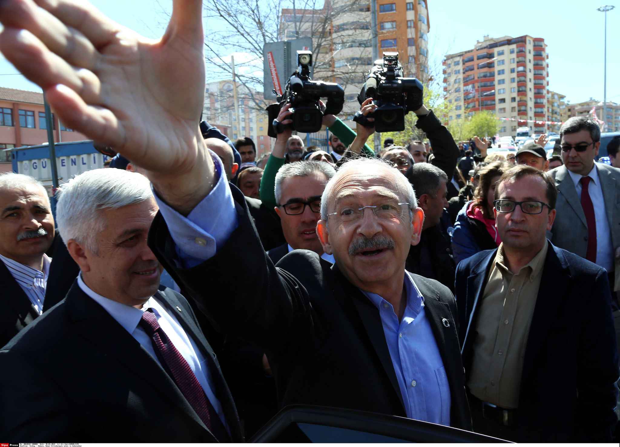 2048x1536-fit_leader-opposition-turque-kemal-kilicdaroglu-3-mars-2014-ankara.jpg