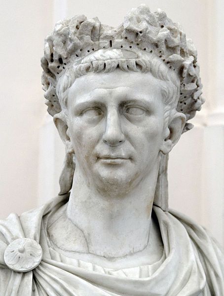 4417c62091c111b19dd3edd880bd04e2--roman-emperor-the-emperor.jpg