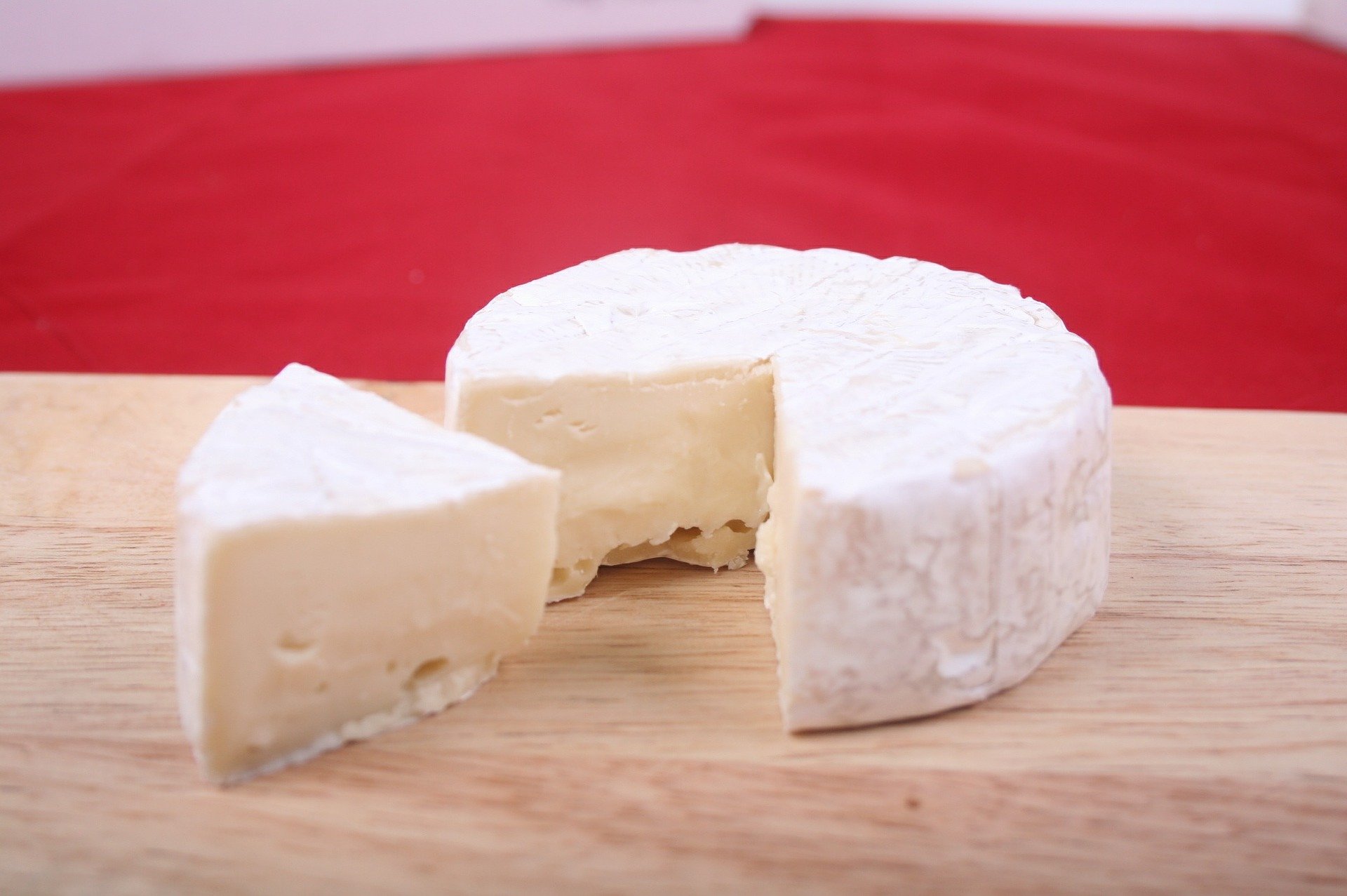 cheese-630511_1920