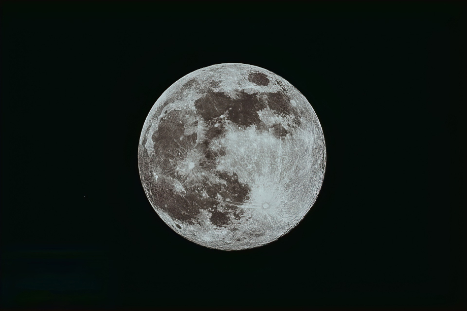 moon-7845194_1920