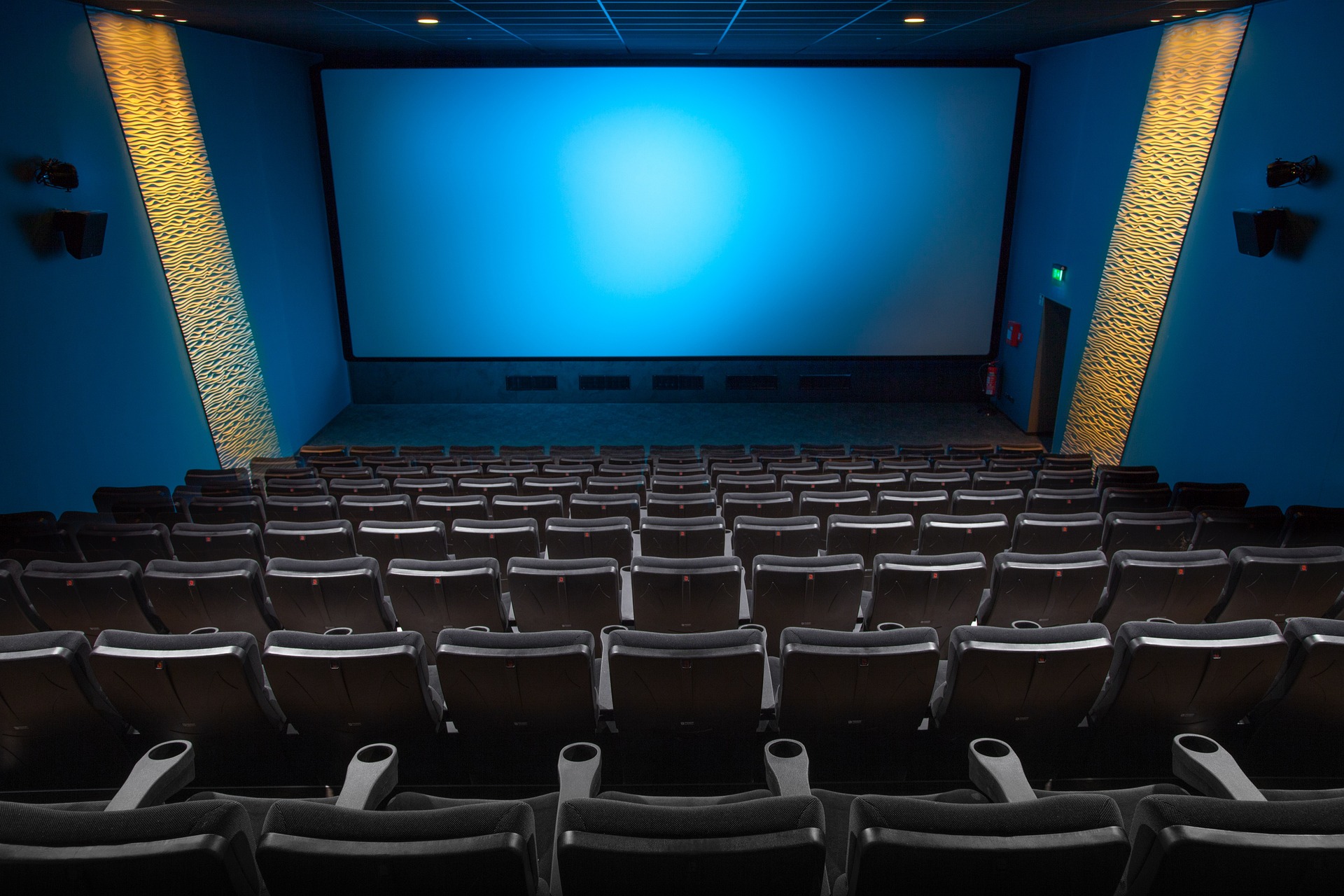 movie-theater-2502213_1920
