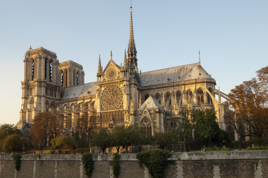 notre-dame-3840613_1920