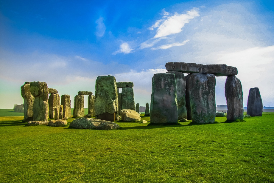 stonehenge-947348_1280