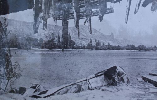 Un camion passe à travers le Pont.