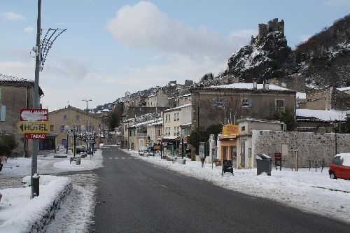 Le village sous la neige.