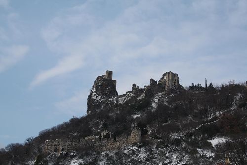 Le Château de Rochemaure sous la neige.