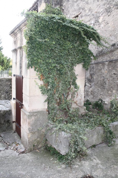 Une fontaine dans le Quartier des Fontaines.