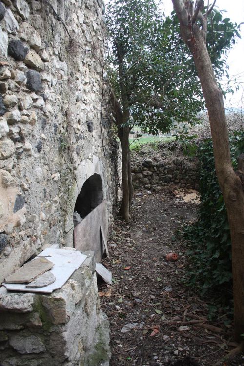 Un passage dans la rue de la Violle.