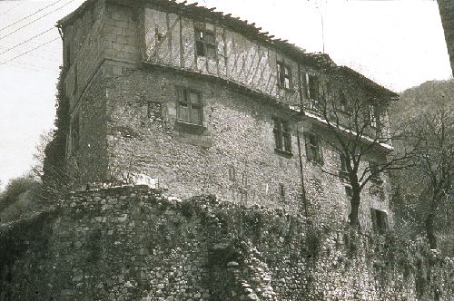 Le château de Lavelanet (Ph. Coll. privée - Ariège Magazine)