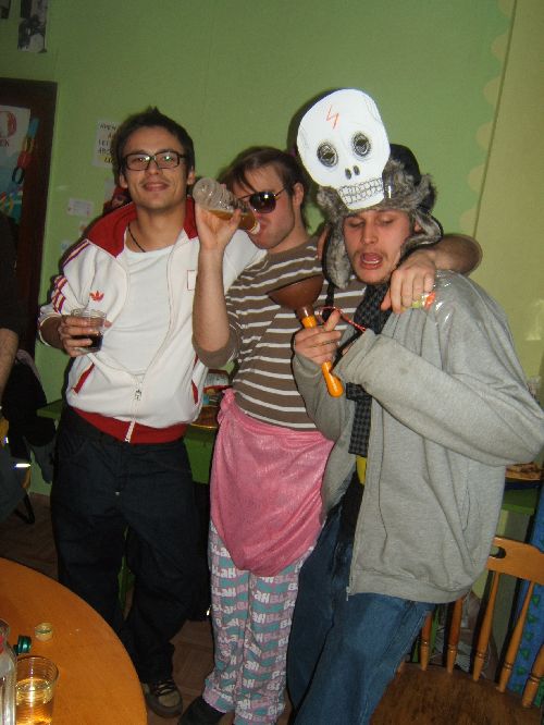 Cap\'taine crochet (Andreas, Danemark), Baby (Tom, Germany) et Dyan (Bulgaria)