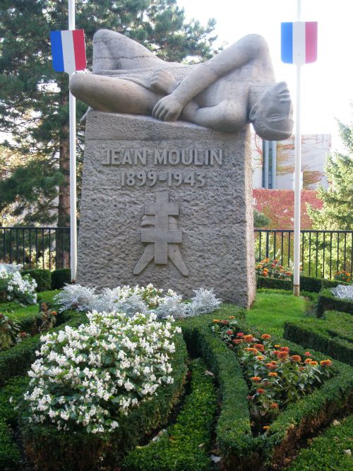 Le fusillé. Statue de Jean Moulin.