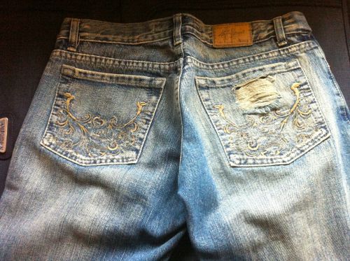 Jeans stone droit neuf T 36 poches brodées 35 chf
