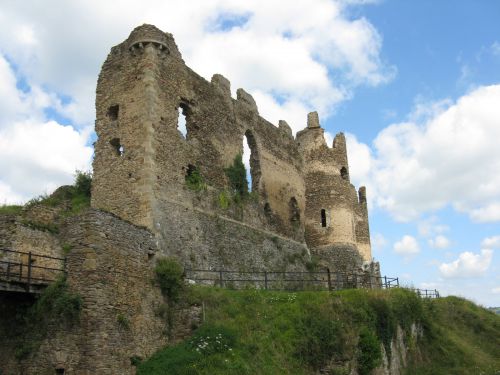 Château Rocher du XII siècle
