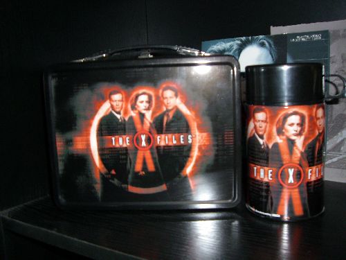 Lunchbox Mulder Scully Doggett avec son thermos (saison 8)