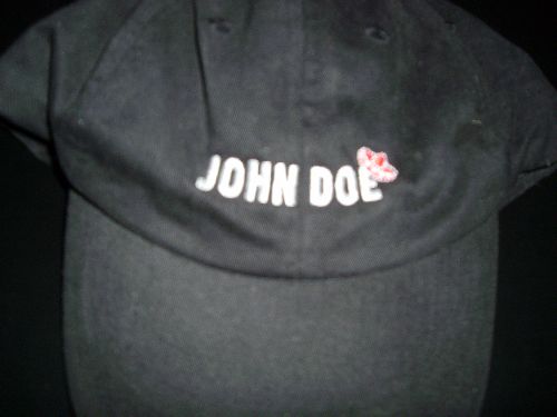 casquette pour promouvoir l'épisode john Doe 