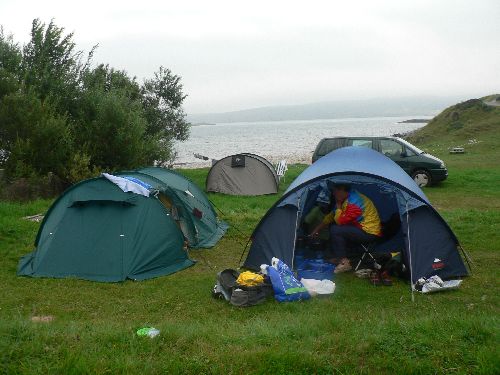 Aire de camping sauvage à la pointe Nord du pays