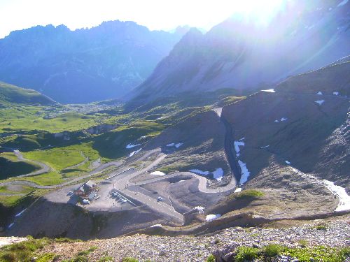 Vue sur le col du Galibier face nord... pas encorede vélo !