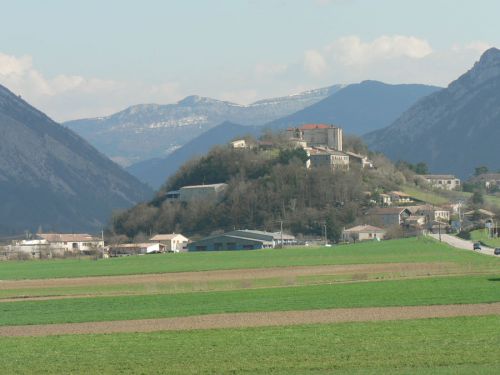 Le village de Montmaur