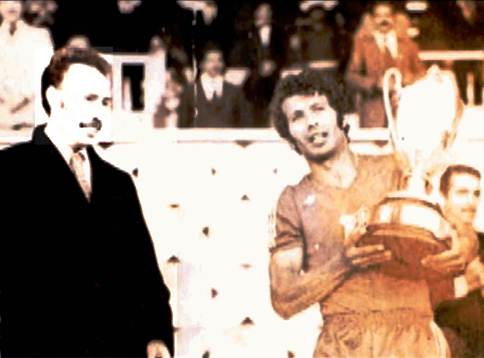 Abdellah_Kechra_(Algerian_cup_winner_1975_with_MC_Oran).jpg