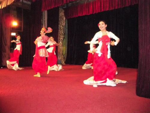 Danses Birmanes