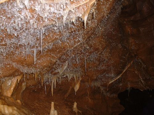 une des multiples salle de la grotte(2005)