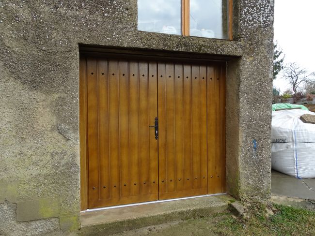 Porte de garage en chêne