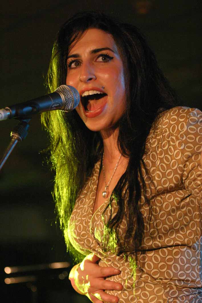 Amy_Winehouse_2004.jpg