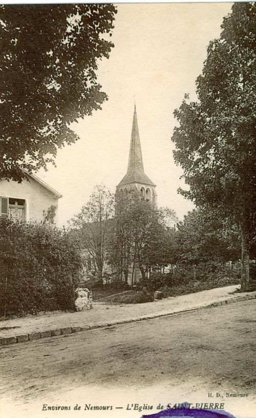 l'église de Saint-Pierre lès Nemours vers 1950