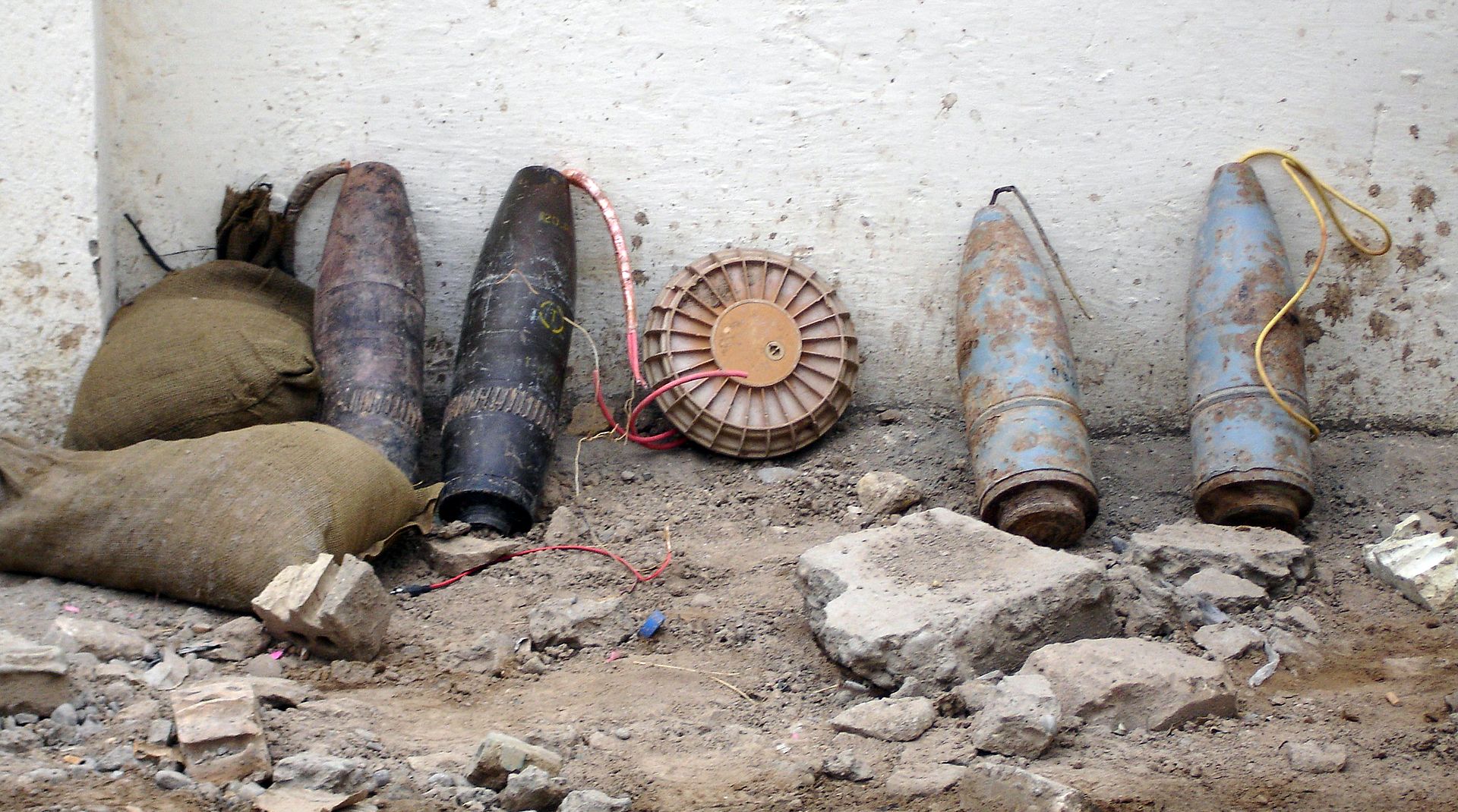 IED_Baghdad_from_munitions.jpg