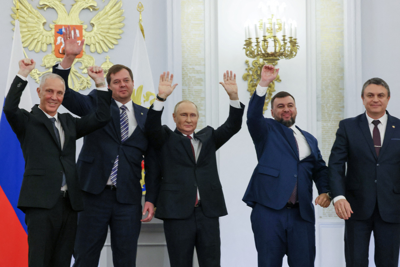 Poutine et les gouverneurs des oblasts annexés.jpg