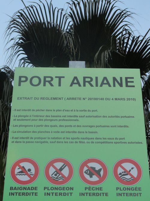 Nouveaux panneaux d'informations sur le port