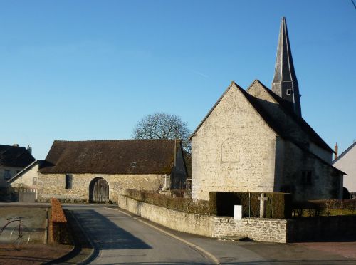 Eglise Saint Germain et Grange aux Dïmes