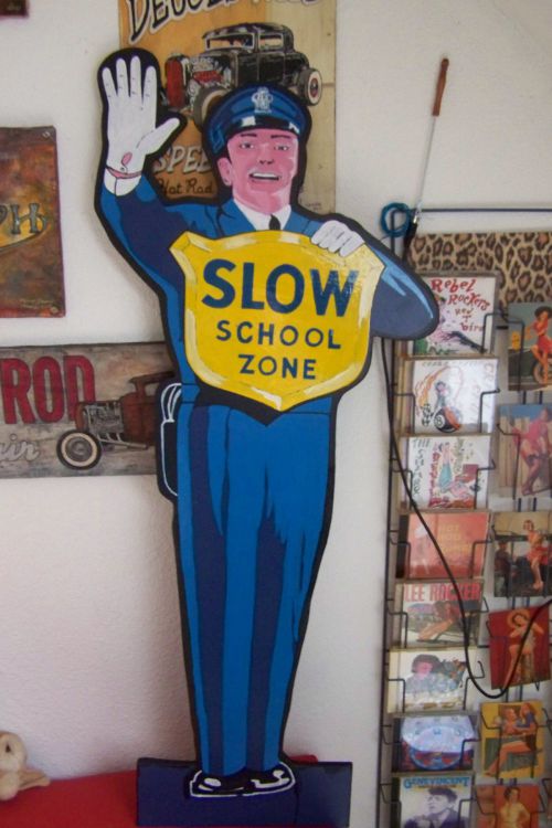 SLOW SCHOOL ZONE