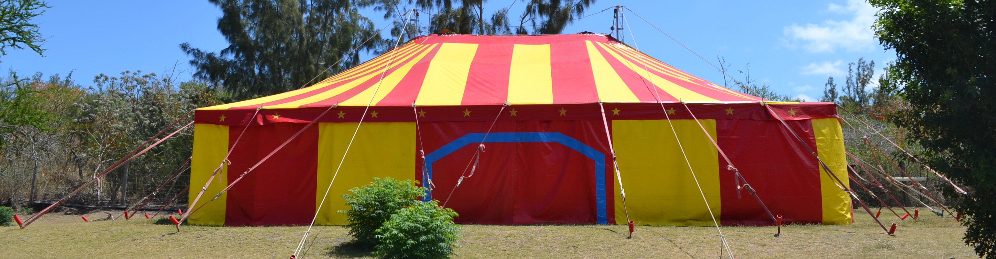 CIRCUS NOUT PEI