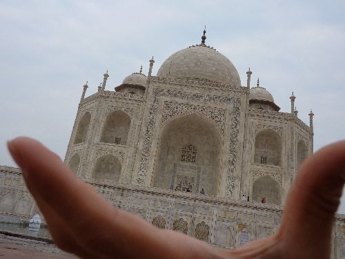 Le Taj Mahal dans la main