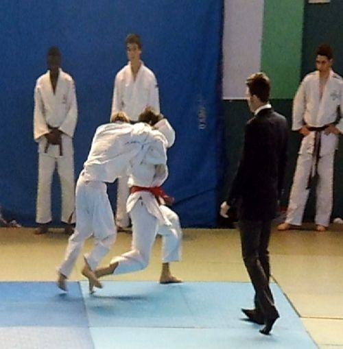 Blessé je ne m'entrainais plus depuis un mois . Pourtant ce dimanche 6 avril 2014 était pour moi un des jours les plus importants depuis que j'ai commencé le judo.