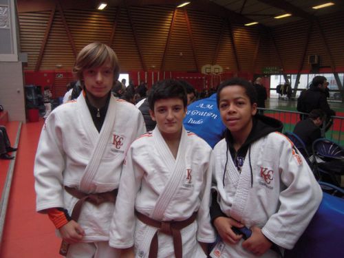 Les 3 podiums du KCC lors du tournoi de Garches 2011 : Matthieu 1er -Nassim et Yannick 3eme . Bravo à tous les 3 !