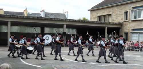 Pipe band competition (Isle of Cumbrae Pipe Band)