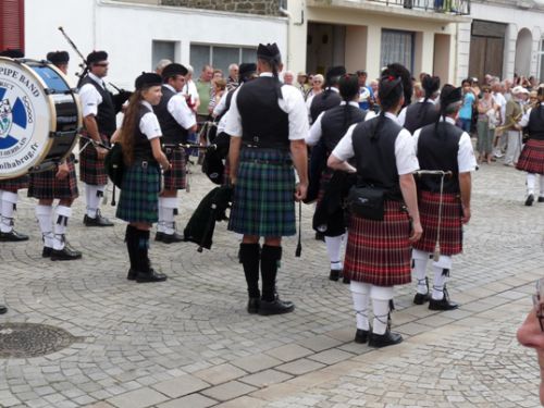 Askol Ha Brug Pipe Band at Guemene-Sur-Scorff