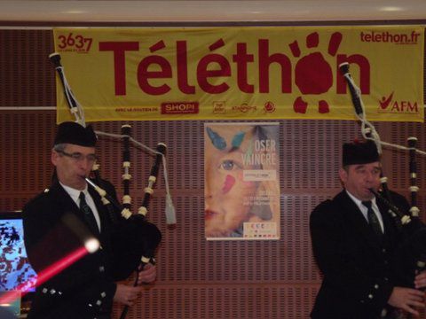 Roland LR et Gérald A. au Téléthon de Sautron