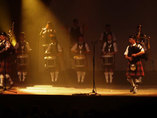 Askol Ha Brug Pipe Band in the ZENITH at Nantes