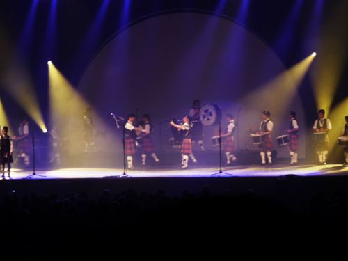 Claude TRIPON, Patrick PILARD and the Drummers of Askol Ha Brug Pipe Band in the ZENITH at Nantes