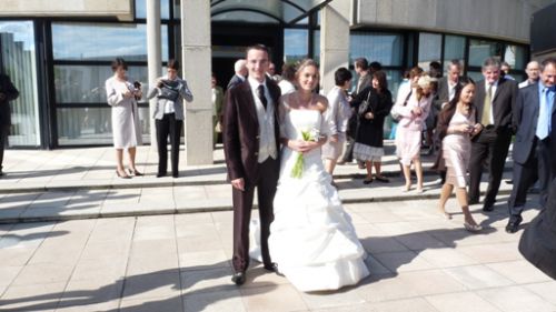 Marine and Lionel YVEN in front of the town hall of Plouarzel