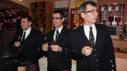 Dégustation du whisky par Christophe LEBRIS, Reun JEZEGOU & Roland LERAY
