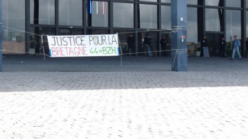 le palais de justice (ou injustice) lors de la Manifestation 44=Breizh 