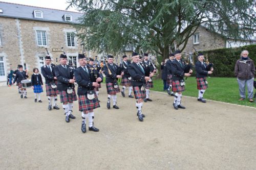 Askol Ha Brug Pipe Band