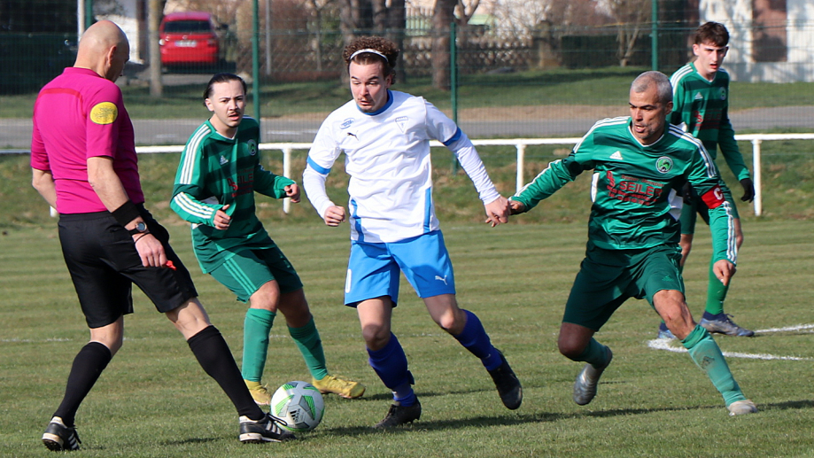 Stade burnhauptois 3 - ASCA  0-4. Quand l'arbitre participe activement à la rencontre  (humour David Cauvez)